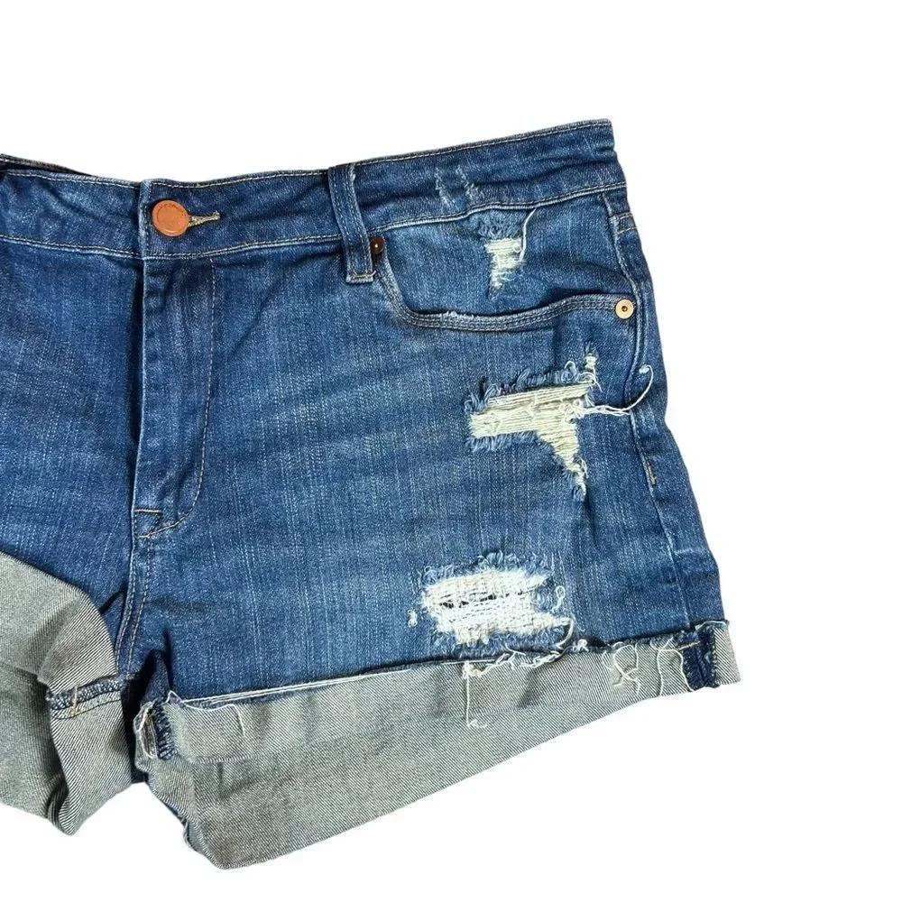 BlankNYC The Fulton Distressed Denim Shorts - Picture 3 of 7